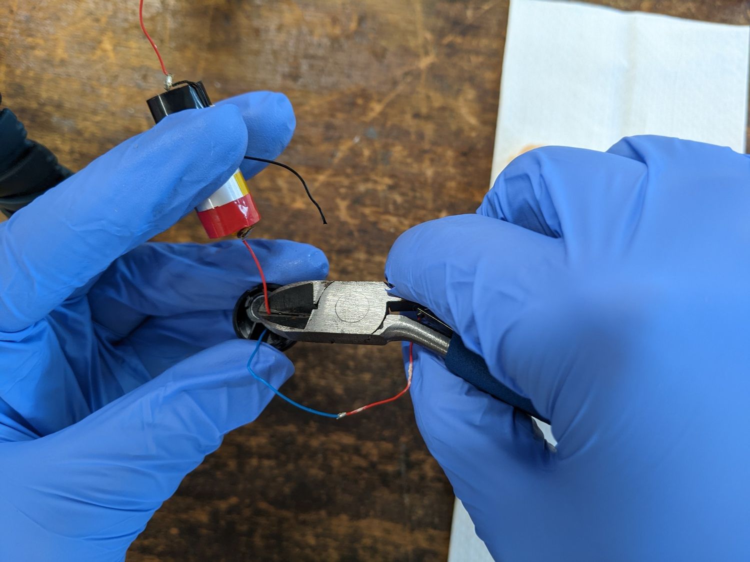 Akku Kabel abschneiden